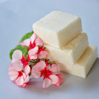 solid shampoo bars geranium